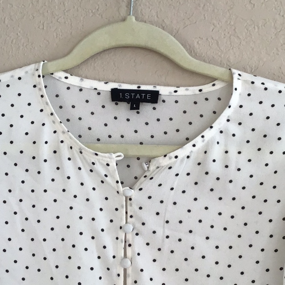 NEVER WORN white & black polka dots ultra feminine blouse, size Large - Picture 3 of 9